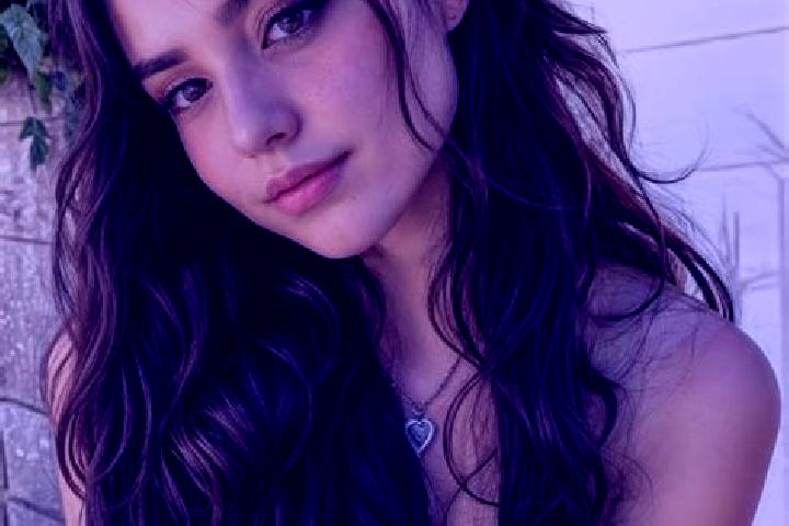 Luna, 25, a chestnut hazel-eyed asian companion based in Stalpu. Offering 69, Girlfriend Experience, Overnight, Prostate Massage, Domination. Available for i...