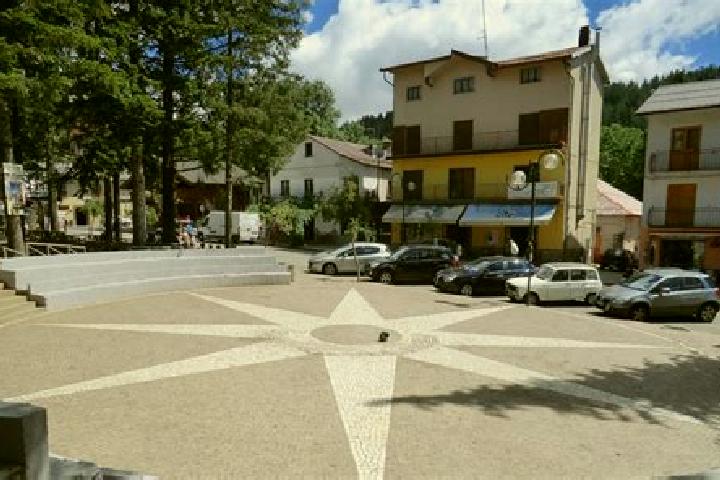 Luna, 25 — Escort in Camigliatello Silano, Italy