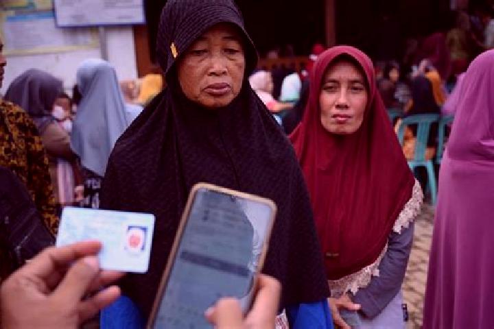 Luna, 25 — Escort in Glagahan, Indonesia