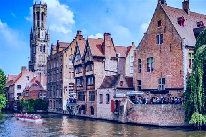 Luna, 25 — Escort in Harre, Belgium
