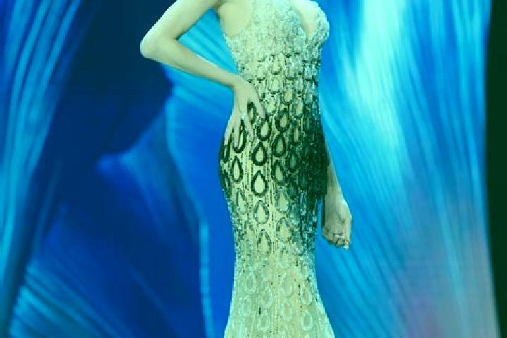 Luna, 25 — Escort in Ich Hau, Vietnam