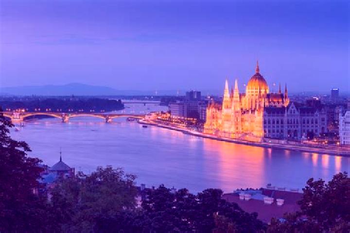 Luna, 25 — Escort in Kimle, Hungary