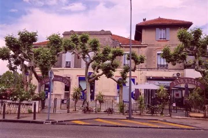 Luna, 25 — Escort in Les Trois-Lucs, France