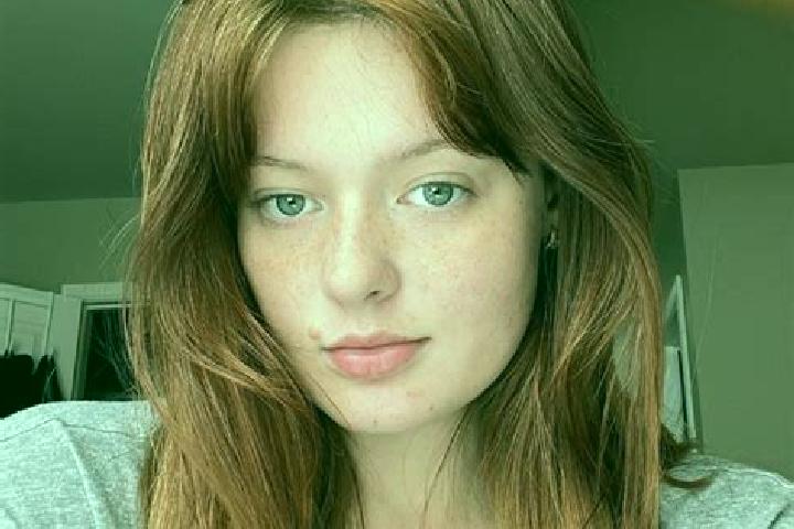Luna, 26, a auburn amber-eyed european companion based in Bohuslav. Offering Girlfriend Experience, Massage, CIM. Available for incall and outcall, overnight...