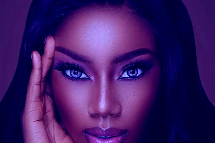 Luna, 26, a auburn blue-eyed ebony companion based in Koutouba. Offering 69, Deep French Kissing, Roleplay. Available for incall and outcall, day and evening...