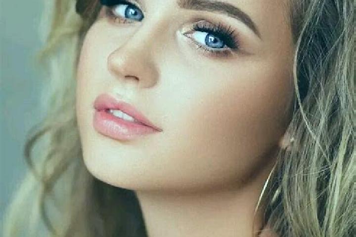 Luna, 26, a dark blonde blue-eyed slavic companion based in Ad Dann. Offering OWO, Couples, Domination, Tantra. Available for incall and outcall, day and eve...