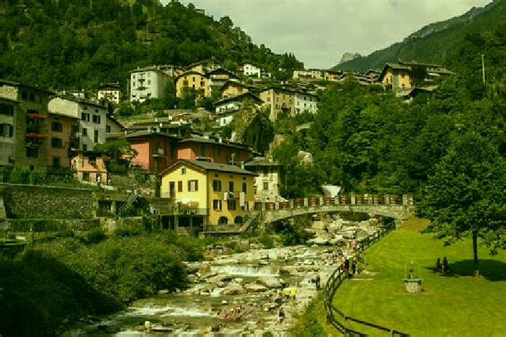 Luna, 26 — Escort in Burago di Molgora, Italy