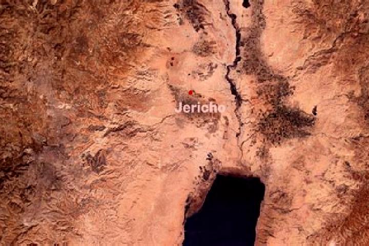 Luna, 26 — Escort in Jericho, Palestine