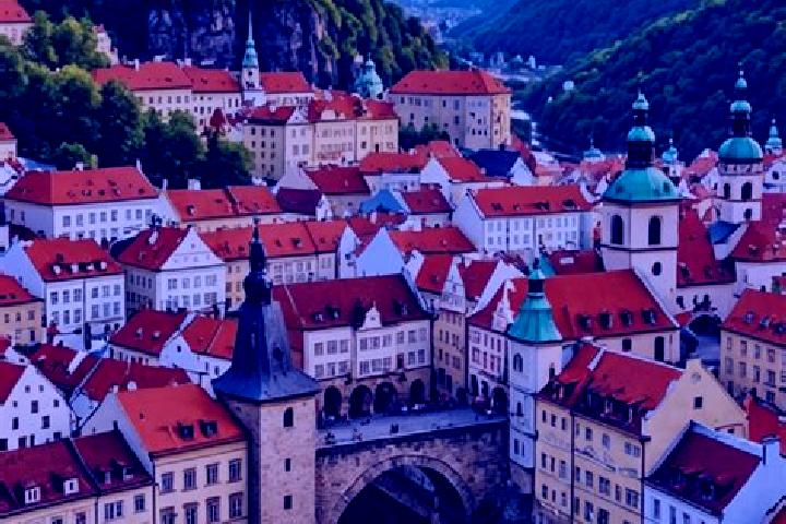 Luna, 26 — Escort in Libun, Czech Republic
