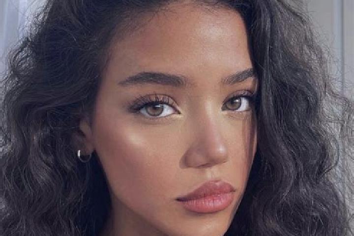 Luna, 27, a black brown-eyed mediterranean companion based in Saint Albans. Offering Girlfriend Experience, Overnight, Couples. Available for incall and outc...