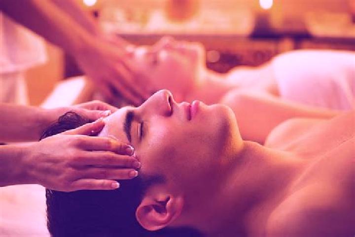 Luna, 27, a blonde brown-eyed latina companion based in Scaletta Zanclea. Offering Massage, Prostate Massage, Deep French Kissing, Erotic Massage. Available ...