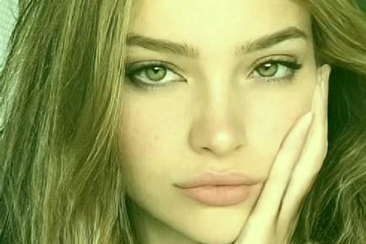 Luna, 27, a dark blonde hazel-eyed mixed companion based in Gia Lam. Offering Party Girl, OWO, Overnight. Available for incall and outcall, day and evening d...