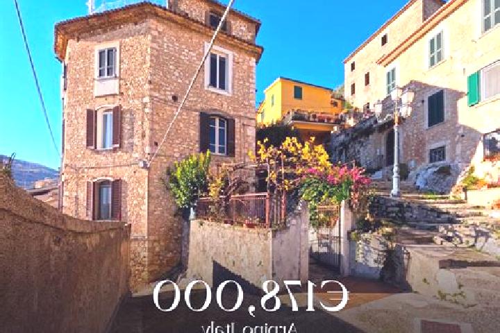 Luna, 27 — Escort in Arpino, Italy
