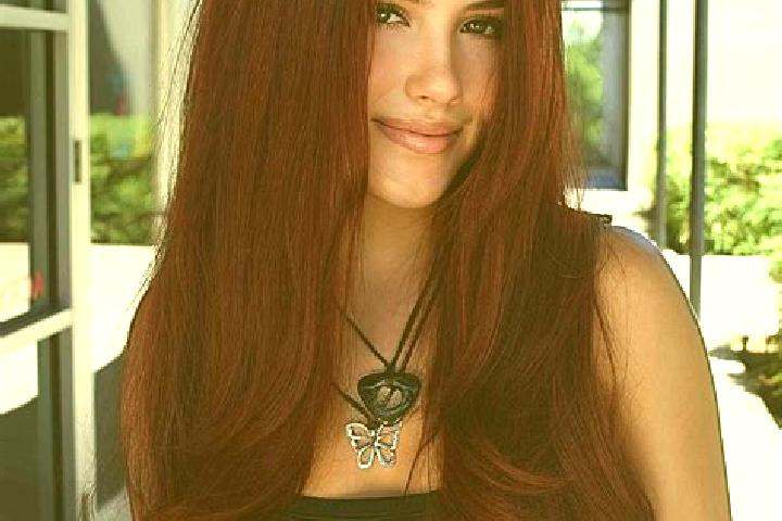 Luna, 28, a auburn dark-eyed caucasian companion based in Sahhab. Offering CIM, A-Level, BDSM, Tantra. Available for incall and outcall, day and evening dates.
