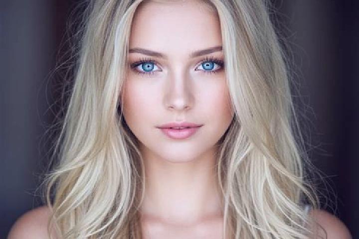 Luna, 28, a blonde dark-eyed mixed companion based in Stretti. Offering CIM, Tantra, Girlfriend Experience, Prostate Massage. Available for incall and outcal...