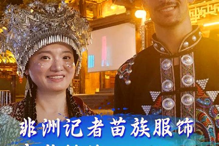 Luna, 28 — Escort in Chenglin, China