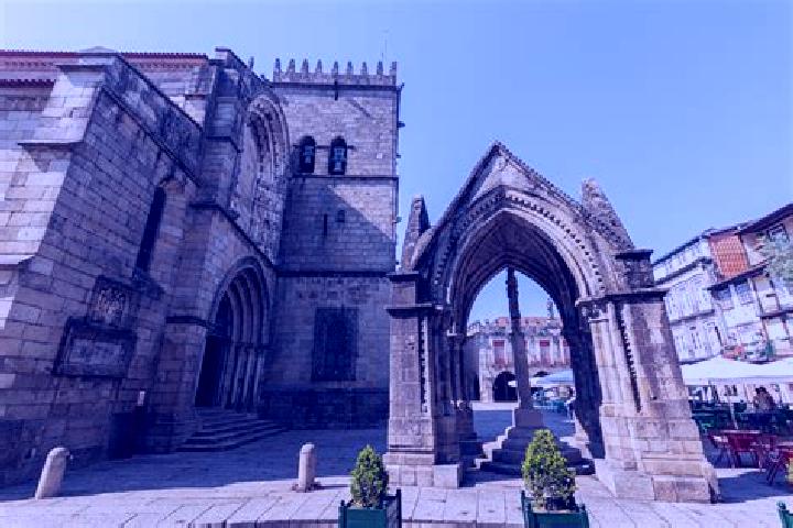 Luna, 28 — Escort in Guimaraes, Portugal