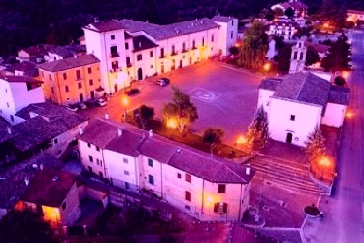 Luna, 28 — Escort in Molina Aterno, Italy