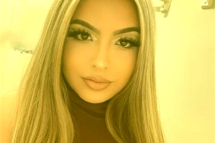 Luna, 29, a blonde brown-eyed latina companion based in Irganay. Offering CIM, Overnight, Girlfriend Experience, 69. Available for incall and outcall, day an...