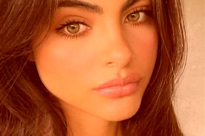 Luna, 29, a brunette dark-eyed indian companion based in Jhawarian. Offering Tantra, Couples, GFE. Available for incall and outcall, day and evening dates.