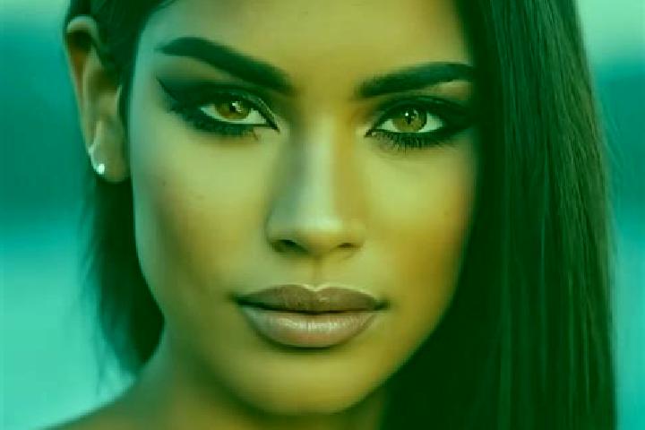 Luna, 29, a chestnut amber-eyed latina companion based in Atalar. Offering Domination, GFE, Massage. Available for incall and outcall, overnight bookings ava...