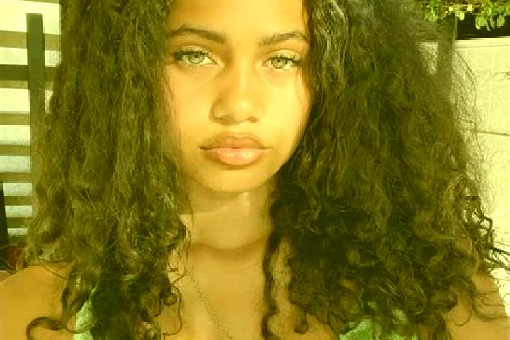 Luna, 29, a red green-eyed mixed companion based in Pulham Market. Offering Dinner Date, GFE, Striptease, Duos, Massage. Available for incall and outcall, ov...