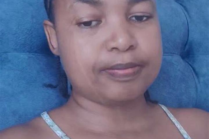 Luna, 29 — Escort in Koni-Ngani, Comoros