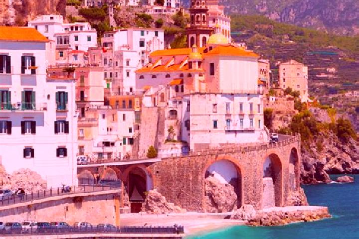 Luna, 29 — Escort in Lanzara, Italy