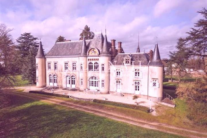 Luna, 29 — Escort in Mayenne, France