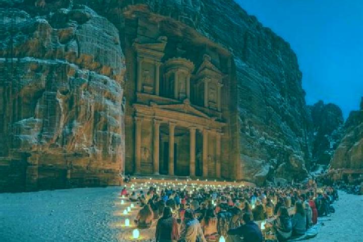 Luna, 29 — Escort in Wadi Musa, Jordan