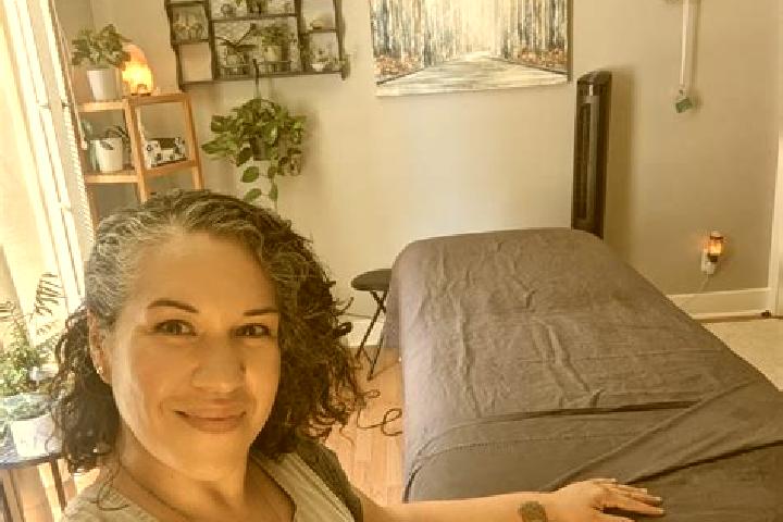 Luna, 30, a black brown-eyed mixed companion based in Niagara. Offering GFE, Fetish, Overnight, Travel Companion. Available for incall and outcall, day and e...