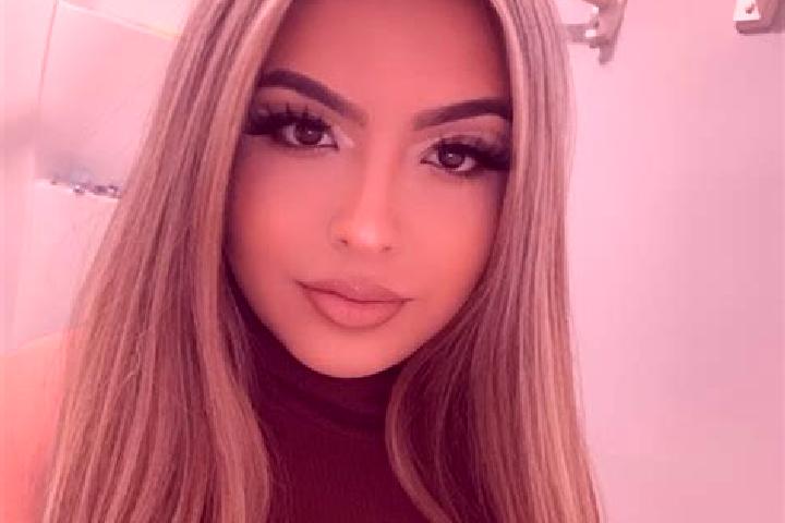Luna, 30, a blonde dark-eyed latina companion based in Fortress Hill. Offering Fetish, Duos, A-Level, CIM, 69. Available for incall and outcall, overnight bo...