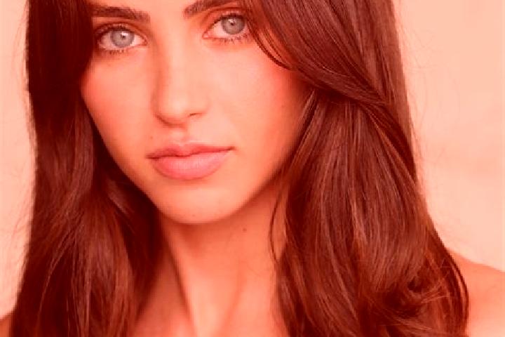 Luna, 30, a brunette dark-eyed mixed companion based in Bamut. Offering BDSM, Overnight, Massage. Available for incall and outcall, day and evening dates.