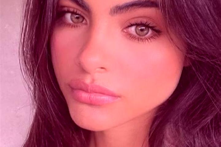 Luna, 30, a brunette green-eyed caribbean companion based in Umingan. Offering Striptease, Massage. Available for incall and outcall, overnight bookings avai...