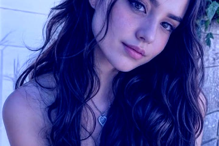 Luna, 30, a brunette hazel-eyed middle eastern companion based in Barcena de Campos. Offering 69, Travel Companion, Fetish, Domination, Tantra. Available for...