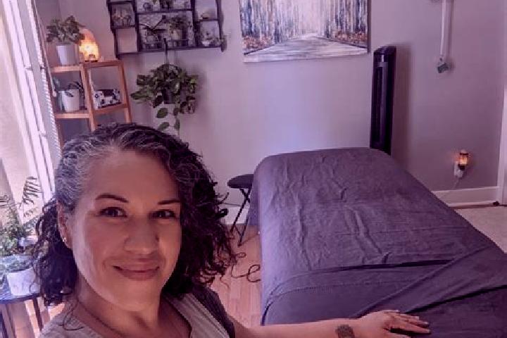 Luna, 30, a chestnut grey-eyed caribbean companion based in Bellinzago Lombardo. Offering Travel Companion, Tantra, Party Girl, Girlfriend Experience, 69. Av...