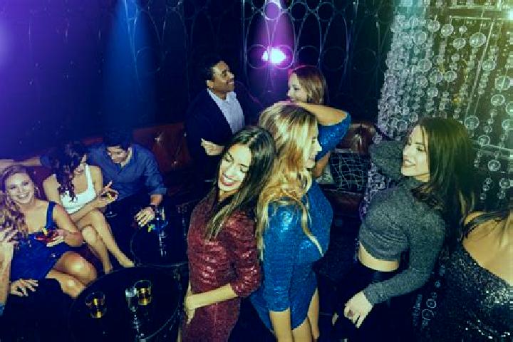Luna, 30, a dark blonde amber-eyed mixed companion based in Co Loa. Offering Deep French Kissing, Striptease, Domination, Couples. Available for incall and o...