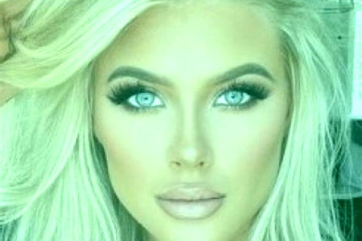 Luna, 30, a platinum blonde dark-eyed latina companion based in Tonadico. Offering Massage, Erotic Massage, Party Girl, BDSM. Available for incall and outcal...