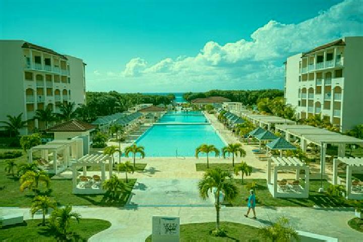 Luna, 30 — Escort in Holguin, Cuba