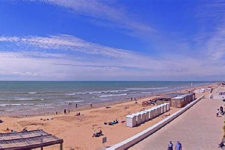 Luna, 30 — Escort in Notre-Dame-de-Monts, France