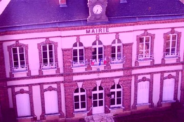 Luna, 30 — Escort in Prunay-le-Gillon, France