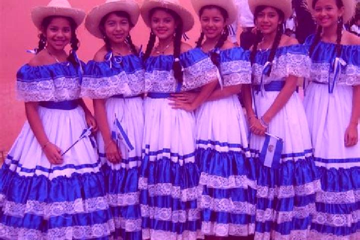 Luna, 30 — Escort in Sesori, El Salvador