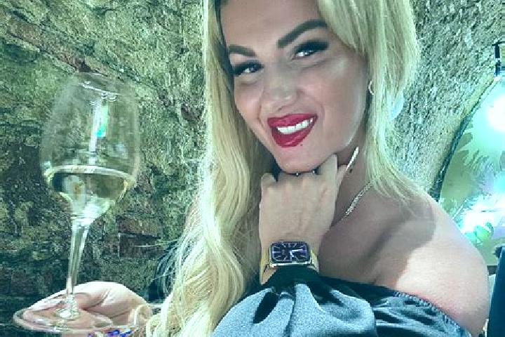 Luna, 30 — Escort in Severka, Russia