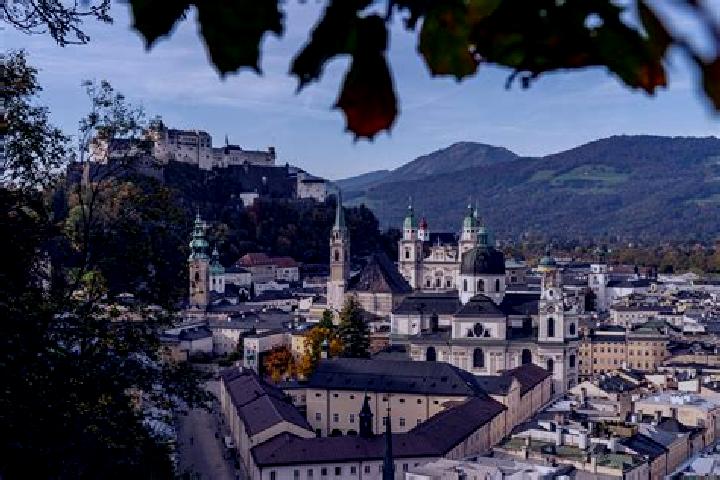 Luna, 30 — Escort in Vorderschroffenau, Austria