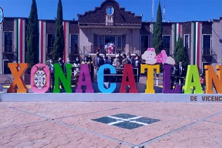 Luna, 30 — Escort in Xonacatlan, Mexico