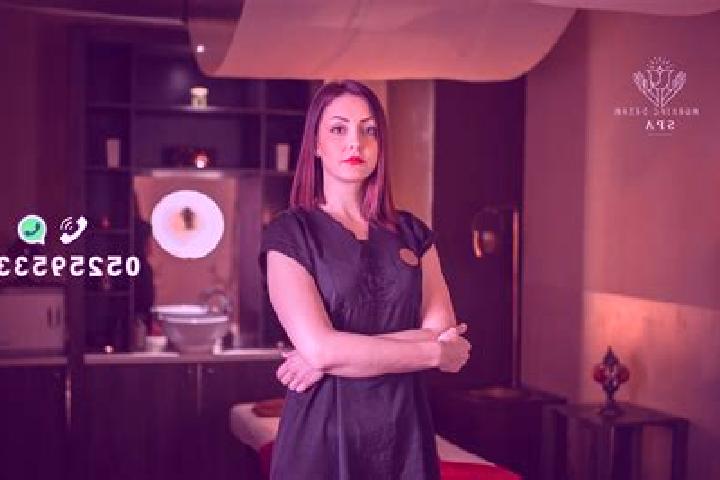 Luna, 31, a red brown-eyed caucasian companion based in Plestan. Offering Tantra, Erotic Massage, Travel Companion, Fetish. Available for incall and outcall,...
