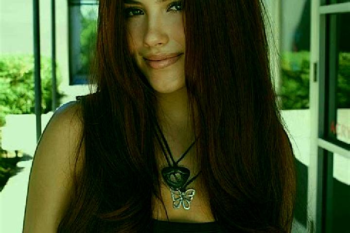 Luna, 32, a auburn dark-eyed mediterranean companion based in Kutoanyar. Offering 69, Girlfriend Experience, OWO, Couples, Prostate Massage. Available for in...