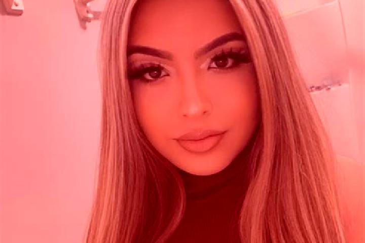 Luna, 32, a blonde amber-eyed latina companion based in Toufounde. Offering Overnight, Domination, Dinner Date, OWO. Available for incall and outcall, day an...
