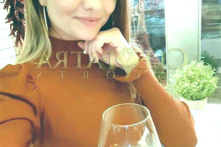 Luna, 32, a chestnut hazel-eyed caucasian companion based in Dalat. Offering Deep French Kissing, BDSM, GFE, Travel Companion, Domination. Available for inca...
