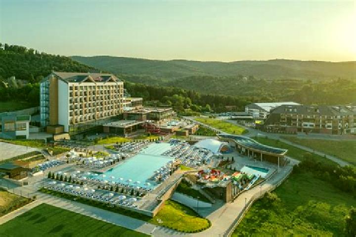 Luna, 32 — Escort in Vrdnik, Serbia